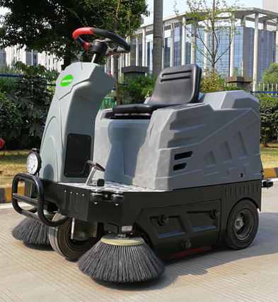 奥科奇V1 驾驶式电动扫地车