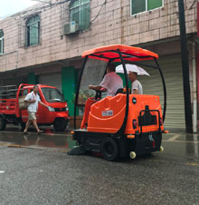 四川奥科奇扫地车在金堂高板镇